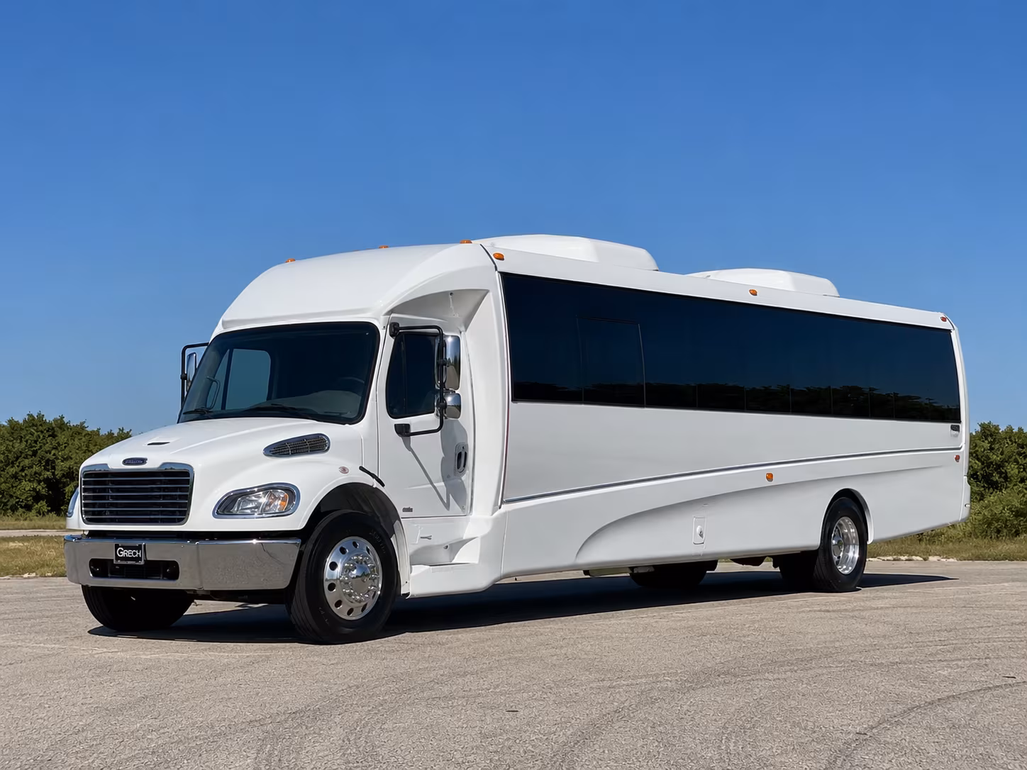 Bismarck Birthday, Sweet 16, & Quinceañera Transportation party bus exterior