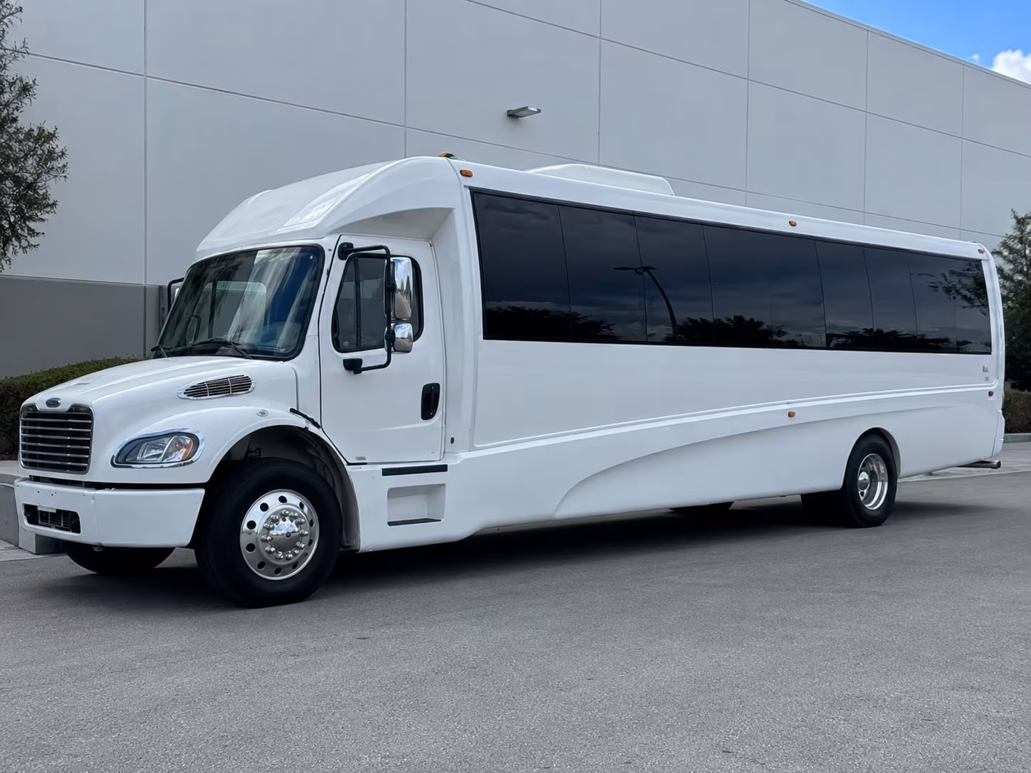 Bismarck Sporting Event Transportation party bus exterior