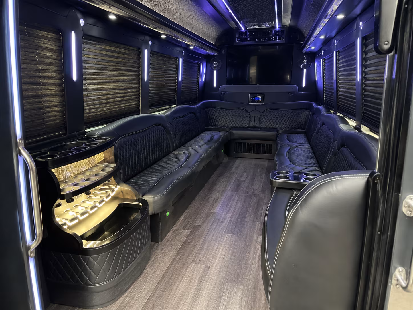 Bismarck Winery Tour & Pub Crawl Transportation